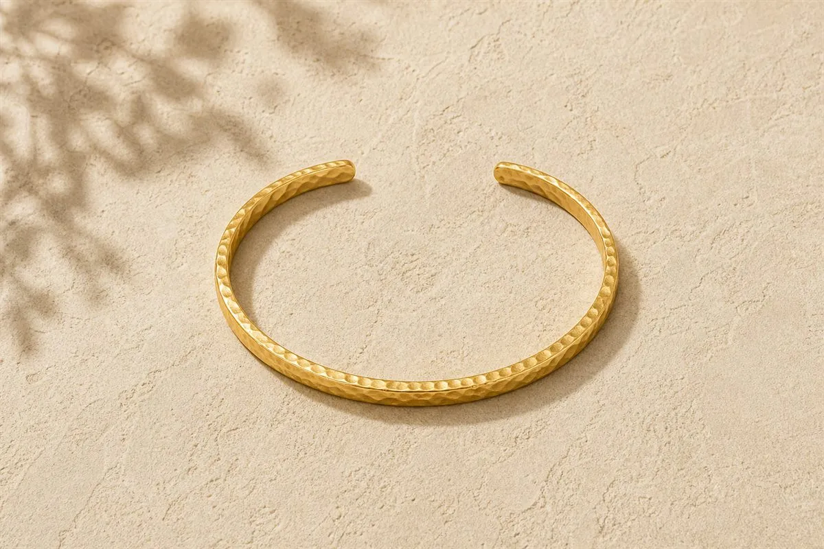 Bracelet Jonc Martelé Doré Essentiel